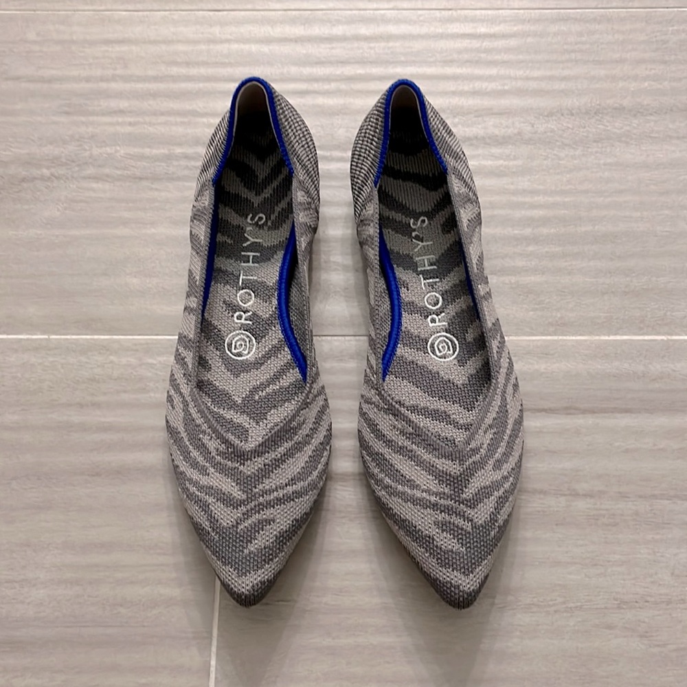 NWOT- Grey Zebra Print Rothy’s Size 7